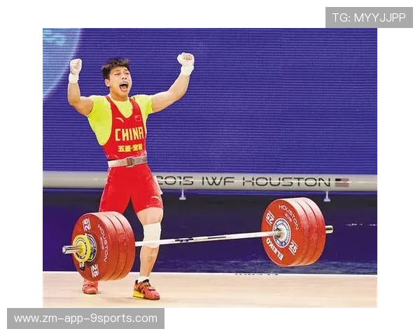 国际举重巡回赛中国选手在青年组保持领先优势